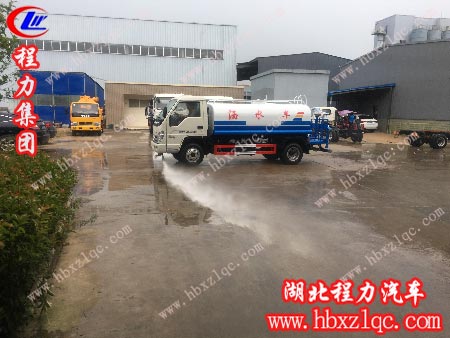 最便宜的灑水車多少錢？性價(jià)比最高的灑水車！