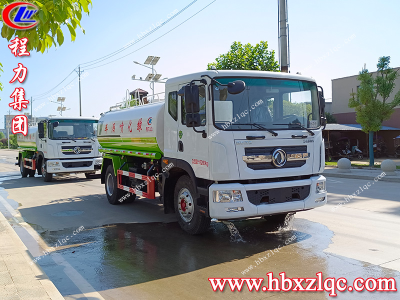 程力集團東風D9灑水車發(fā)車前往內(nèi)蒙古通遼市，為內(nèi)蒙抗旱救災盡一份力！